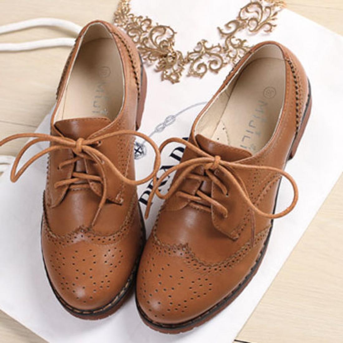 Brown leather Oxford shoes